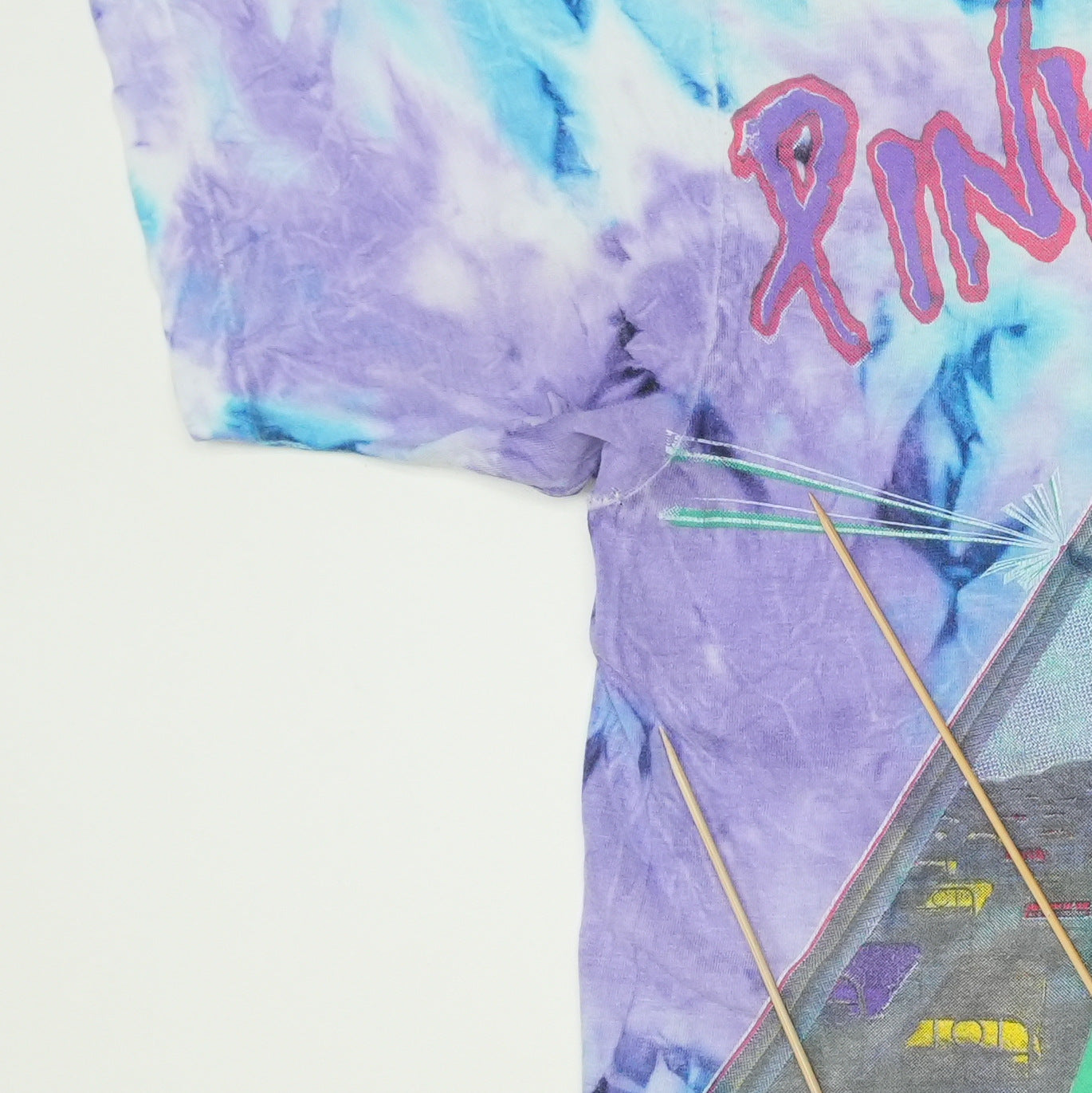 1994 Pink Floyd Division Bell Tour Tie Dye Shirt Detail