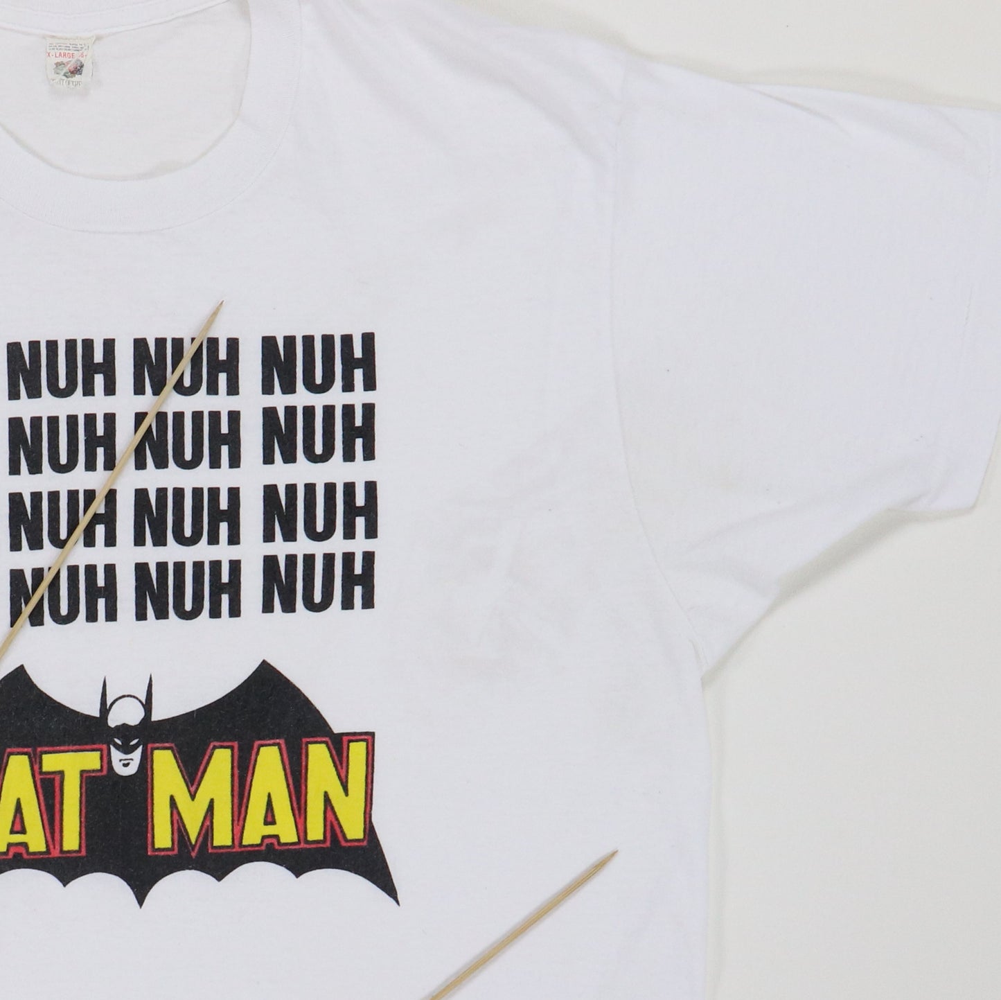 1980s Batman Duh Nuh Nuh Nuh DC Comcis Shirt