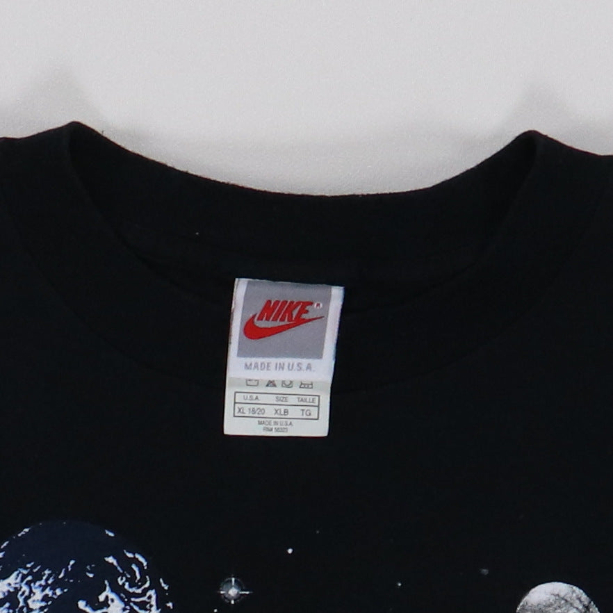 1993 Michael Jordan That's All Folks Nike Shirt