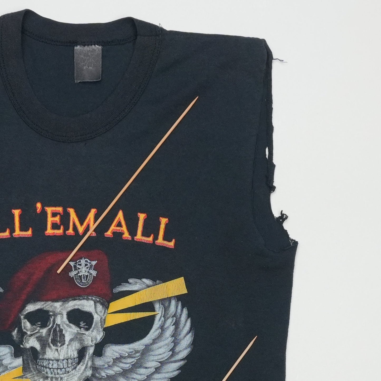 1985 Kill Em All Let God Sort Em Out Skull Shirt Detail 3