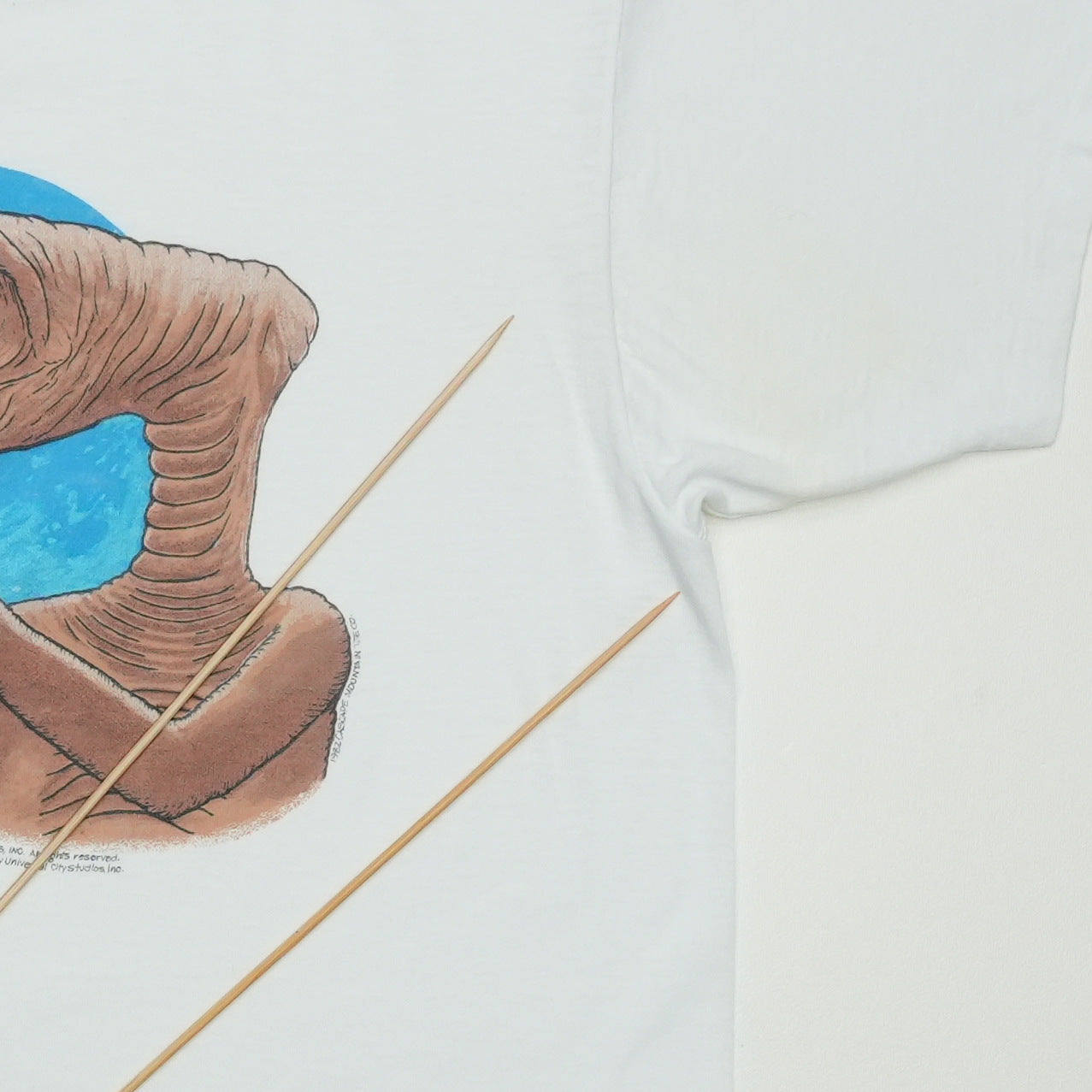 1982 E.T. The Extra Terrestrial Shirt Front Detail 2