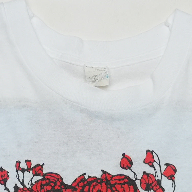 1990 Grateful Dead 25th Anniversary Skull Roses Shirt Detail