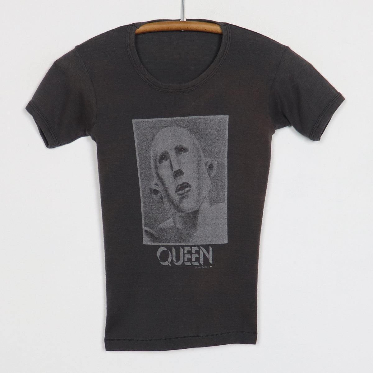 1977 Queen News Of The World Shirt