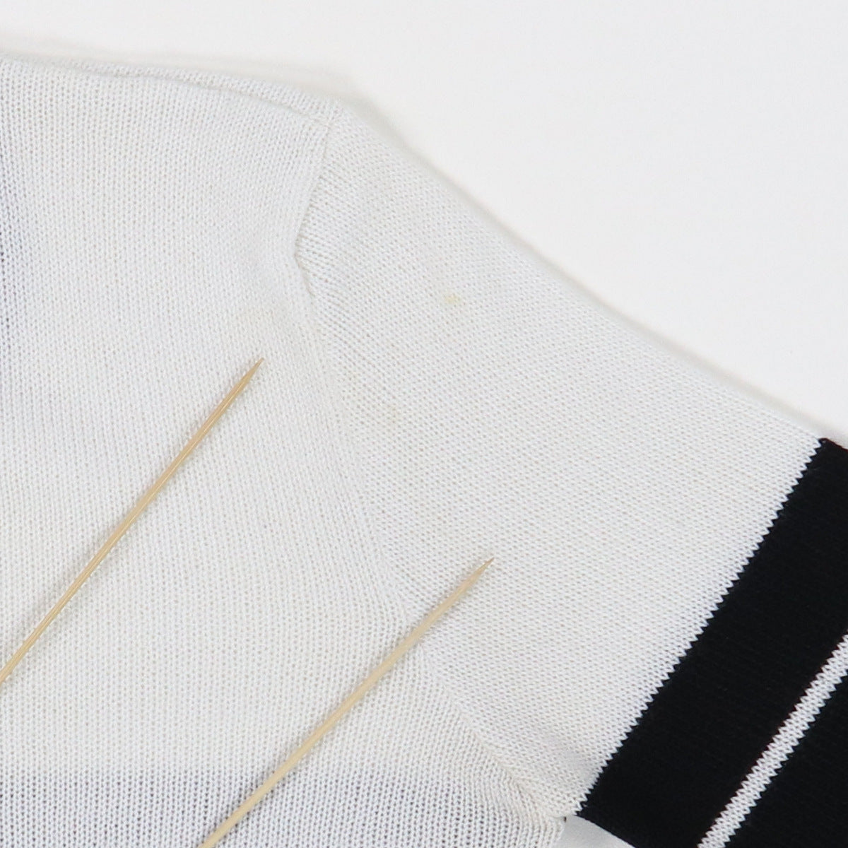 1970s Warner Brothers Ritva Man Sweater Sweatshirt