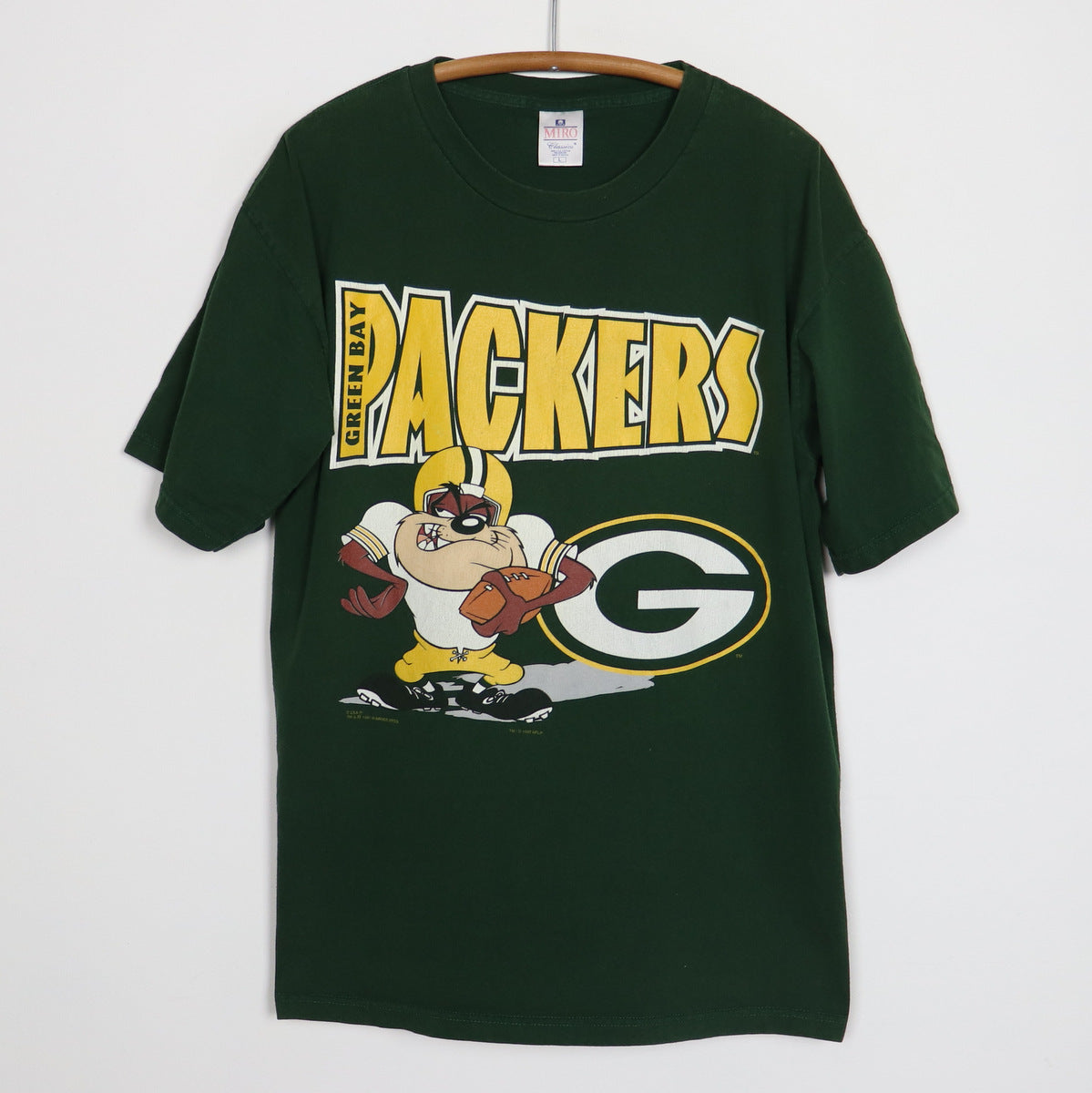 1997 Green Bay Packers Tasmanian Devil NFL Warner Brothers Shirt