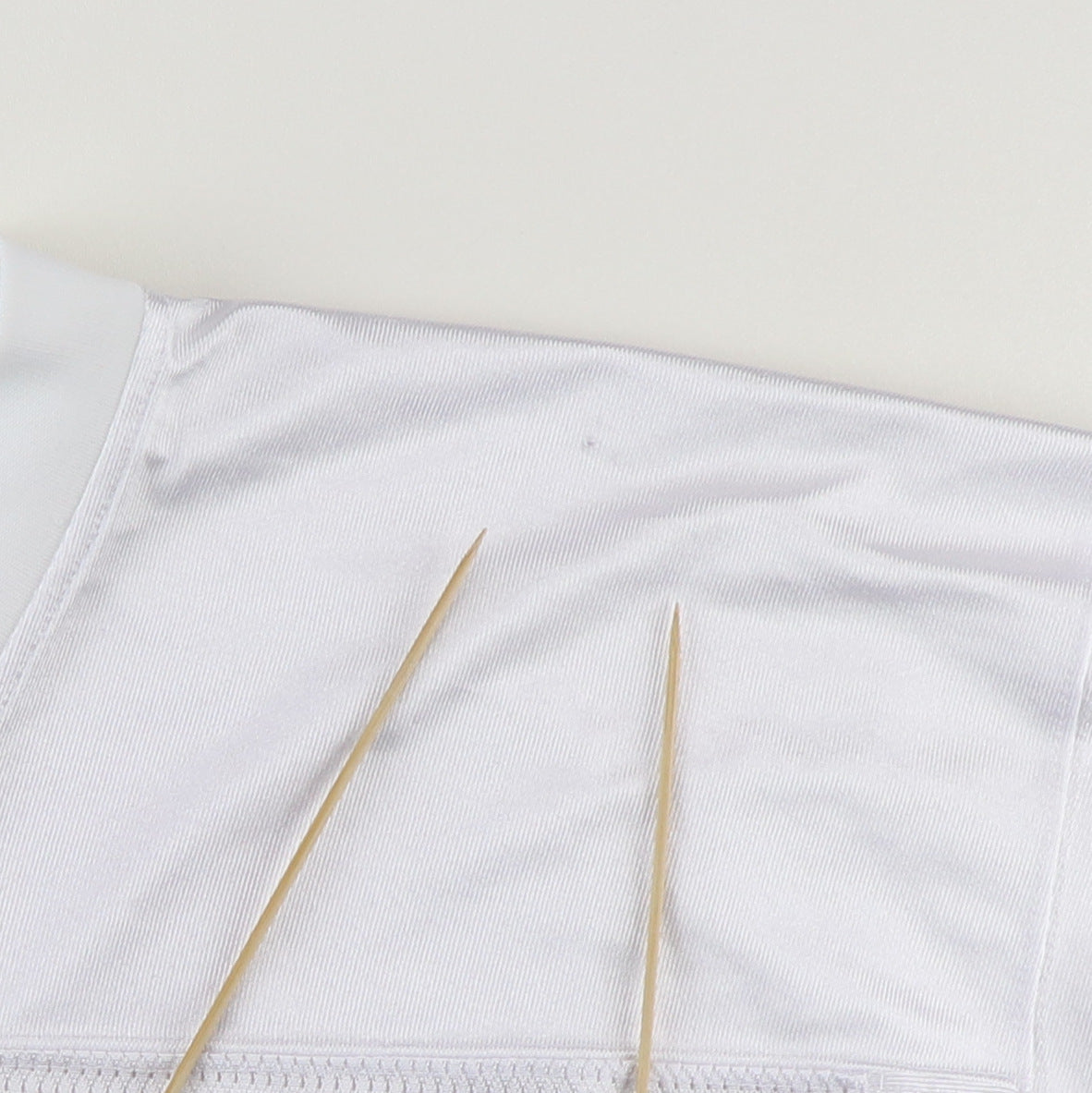 1990s Tony Gonzalez Kansas City Chiefs NFL Football Jersey