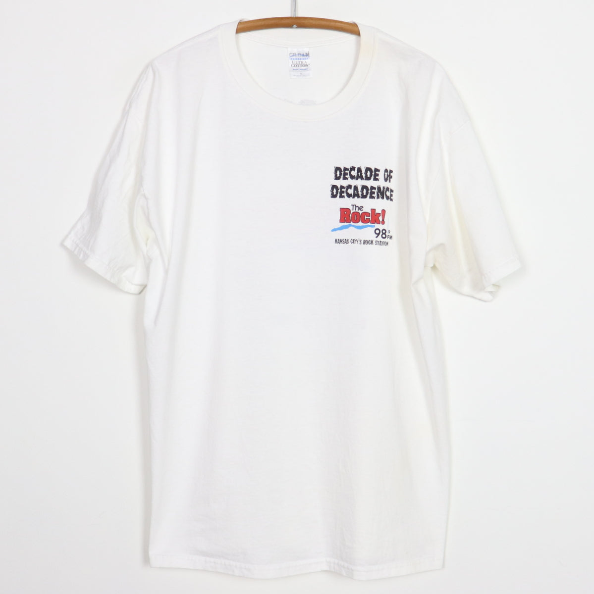 2002 98.9 The Rock Rockfest Decade Of Decadence Concert Shirt