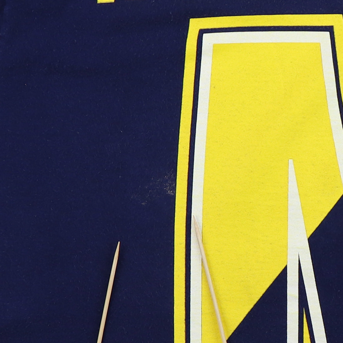 1990s University Of Michigan Wolverines Big Print Shirt