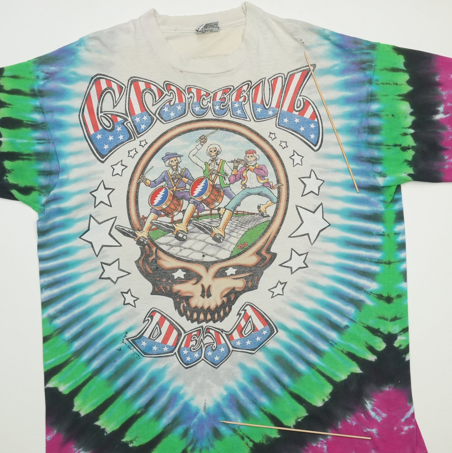 1993 Grateful Dead Wave That Flag Shirt Front Detail 1