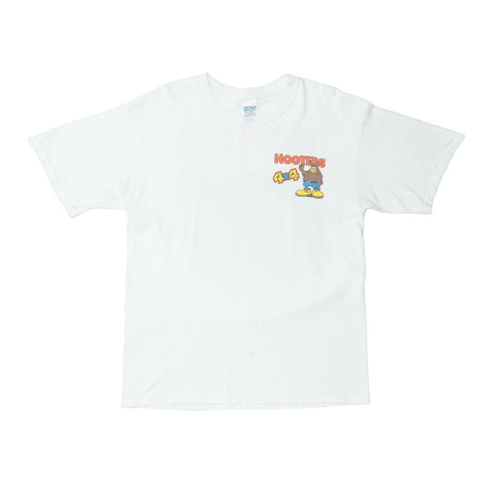 2000s Hooters 4x4 Shirt