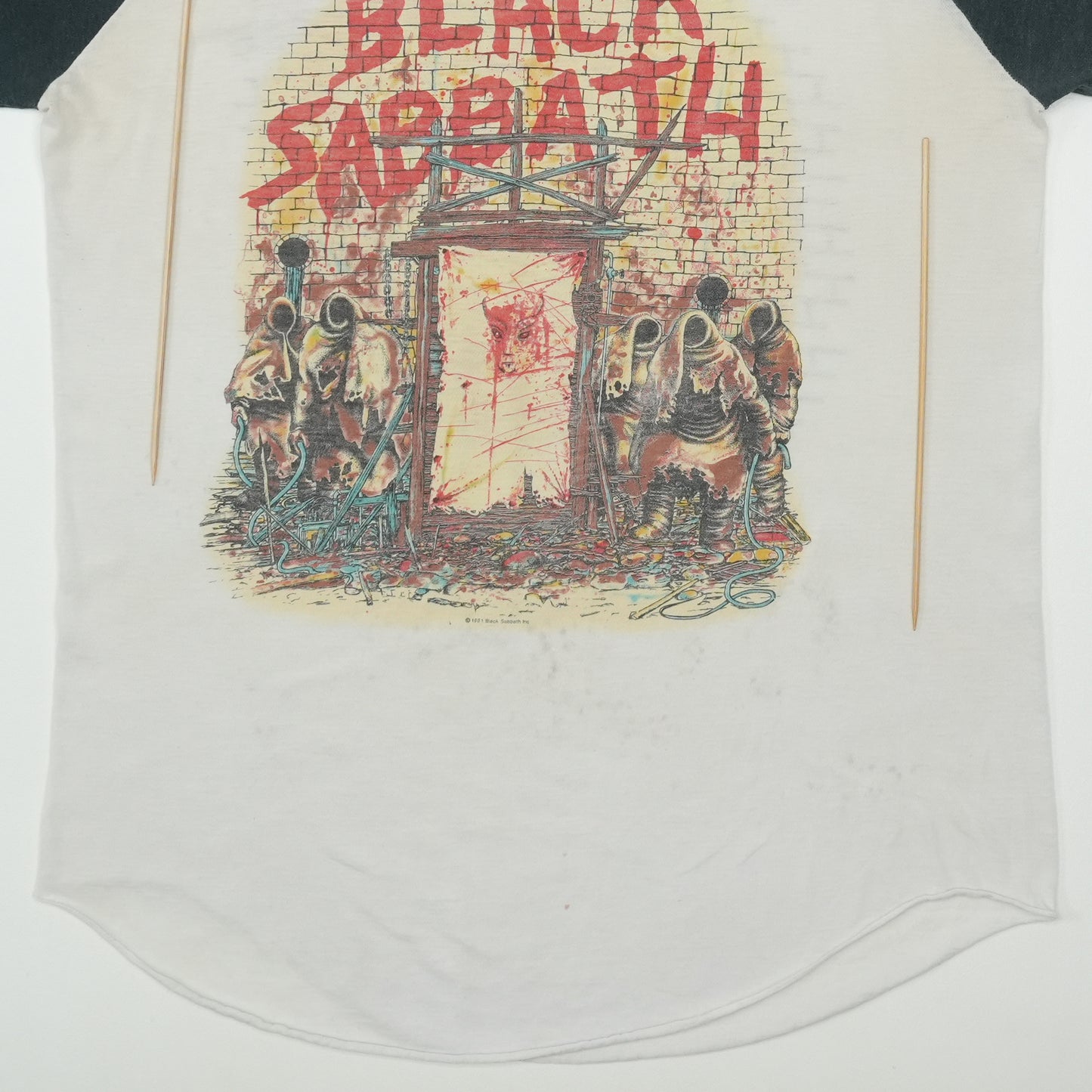 1981 Black Sabbath Mob Rules Tour Raglan Shirt Detail 3