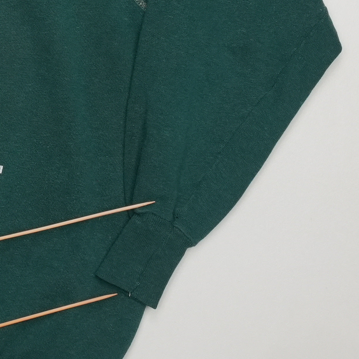 1980s Special Forces Fort Bragg Sweatshirt Detail