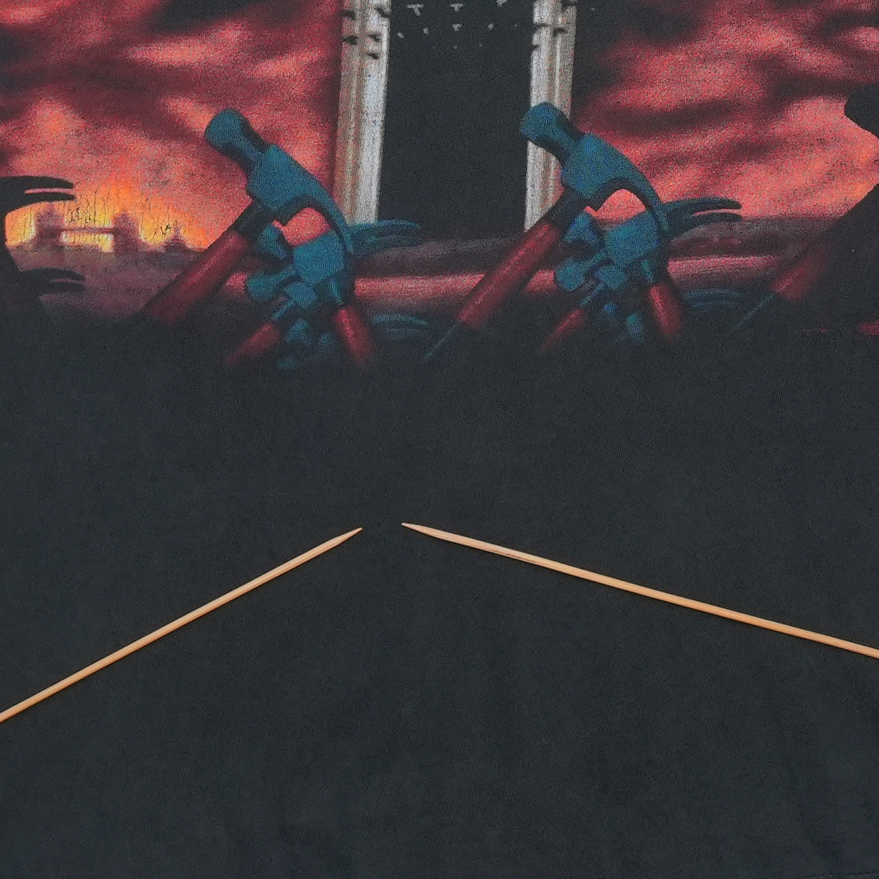1997 Pink Floyd The Wall Shirt Front Detail 2